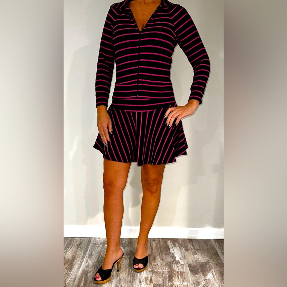 Betsey Johnson TWO piece matching skirt set! Skirt size Petite/ top size Small🖤